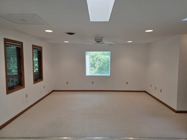 Photo - 7110 Ledo Rd