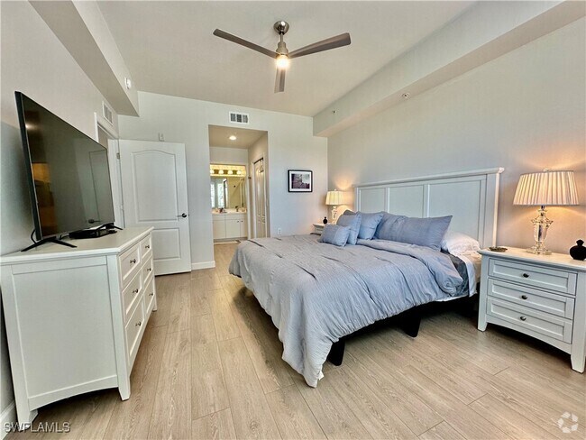 Building Photo - 2720 Cypress Trace Cir Unit 2920 Rental