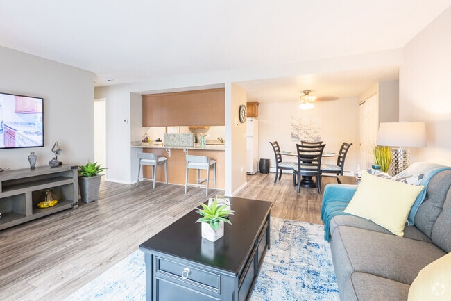 2BR, 1BA - The Sandbar - 932SF Living Room