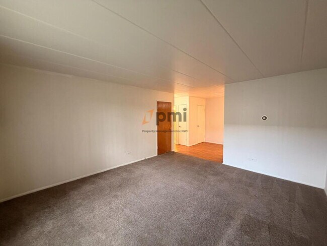 Photo - 111 Harrington Ave Unit Apt 10