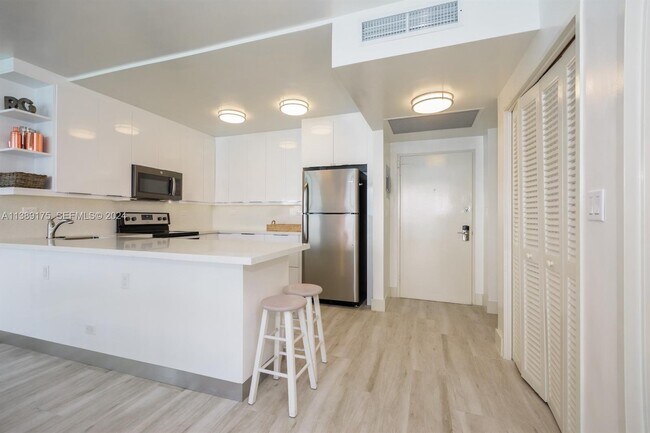 Photo - 5601 Collins Ave Unit 1204