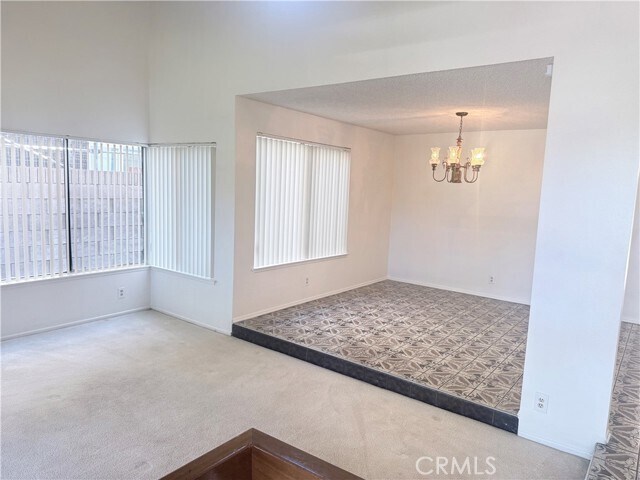 Photo - 46 Christamon W