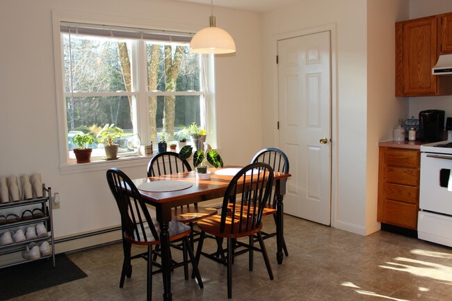 Photo - Pinewood Apartments