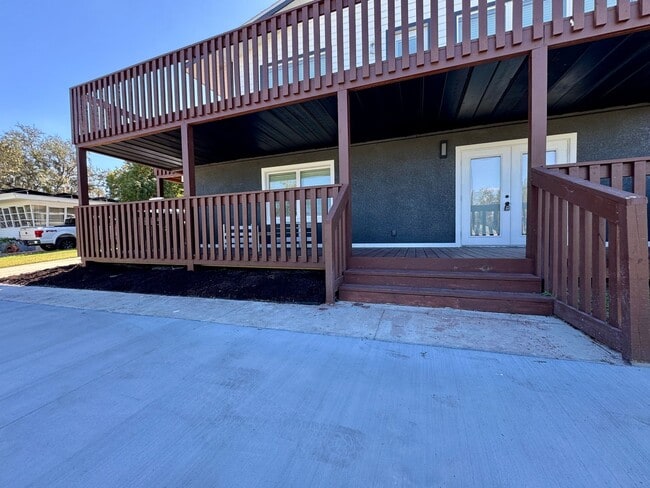 Photo - Fully Furnished Down Town Clermont Short T...