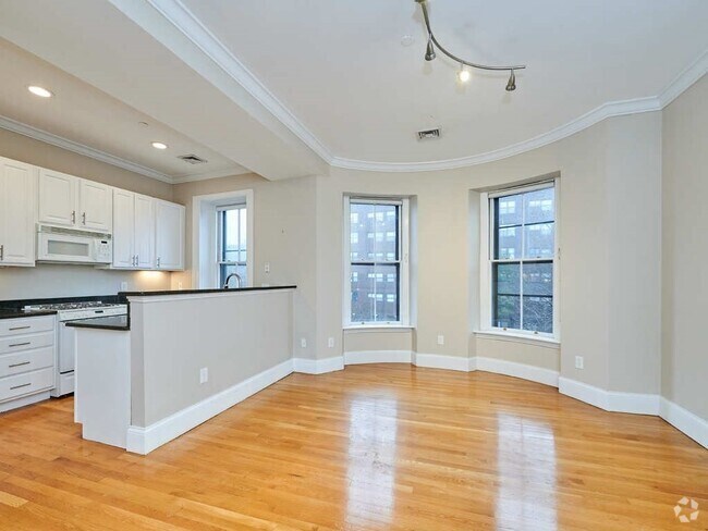 Building Photo - 754 Tremont St Unit 3 Rental