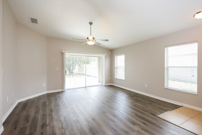 Photo - 7338 Lumber Port Dr