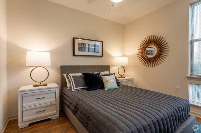 Studio - 360 SF - Courthouse - Gilliam Place