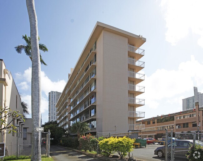 Photo - Maile Terrace