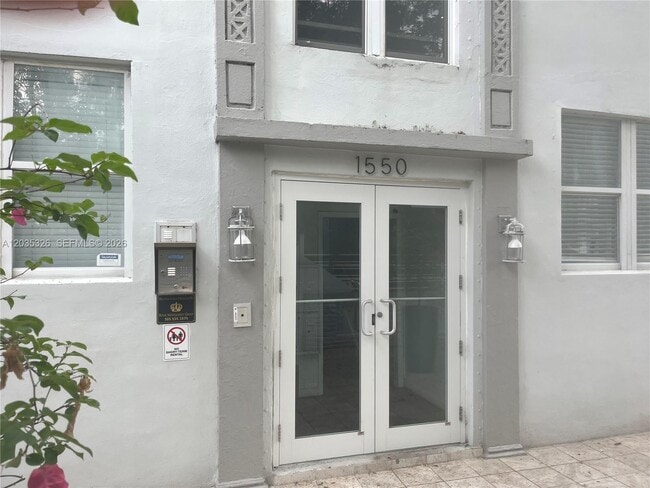 Photo - 1550 Drexel Ave Unit 203
