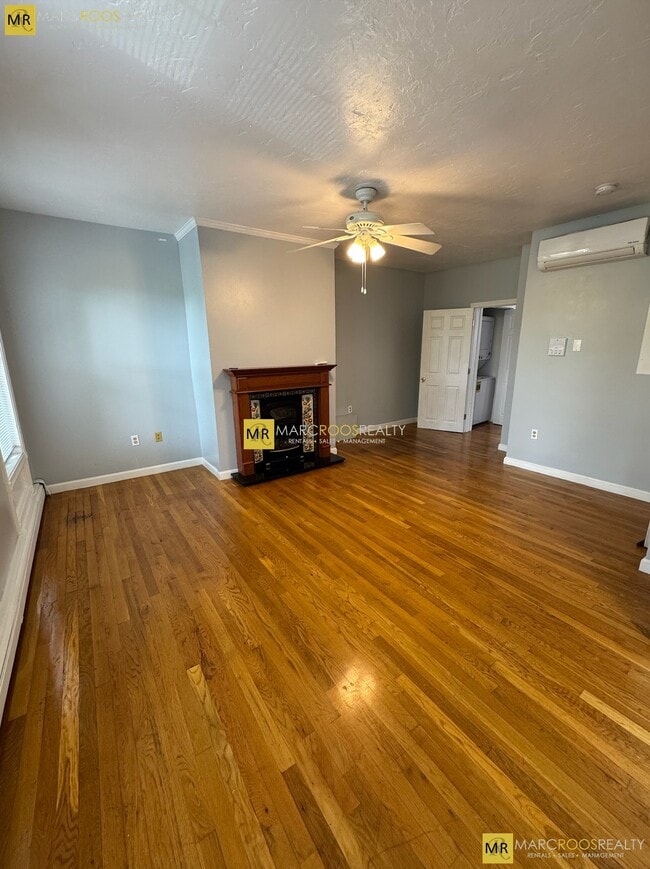 Photo - 235 Northampton St Unit 2