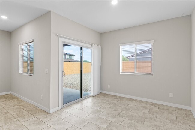 Photo - 993 E Cactus Wren Dr