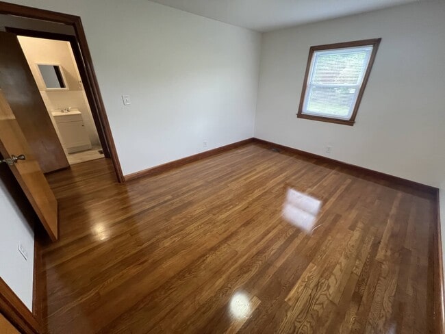 Photo - 1803 E Oakland Ave
