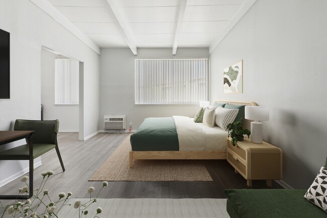 Royal Sepulveda Apartment Homes