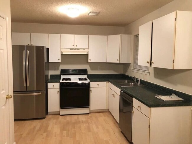 Photo - 2536 Lancewood Ln