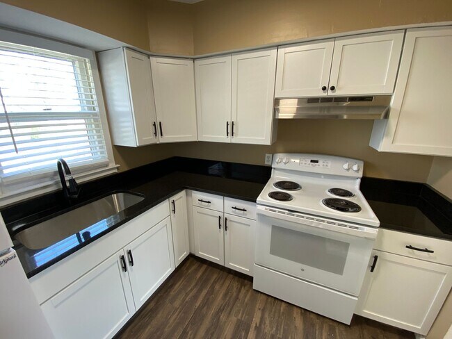 Photo - Nicely Updated 2 bedroom house