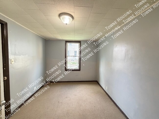 Photo - 111 Southside Pkwy Unit Back House Lower