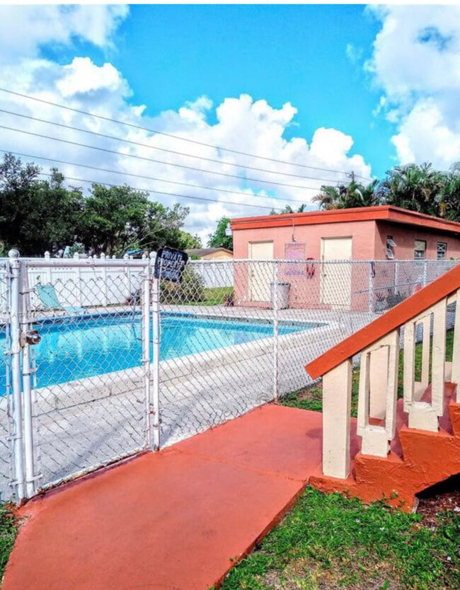 Photo - 7830 NW 33rd St Unit 406