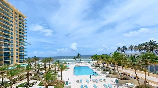 Building Photo - 2501 S Ocean Dr Unit 424