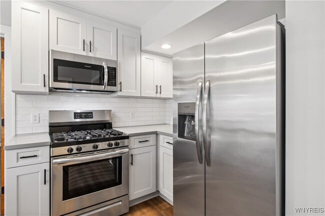 Building Photo - 6450 Chestnut Ridge Rd