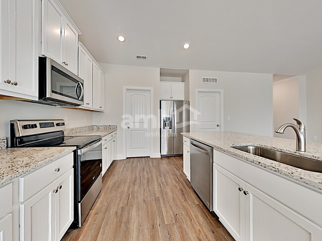 160 Legacy Dr