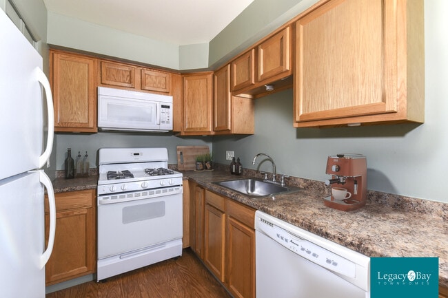 Legacy Bay Townhomes