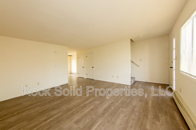 Photo - 4721 Hickory Pl