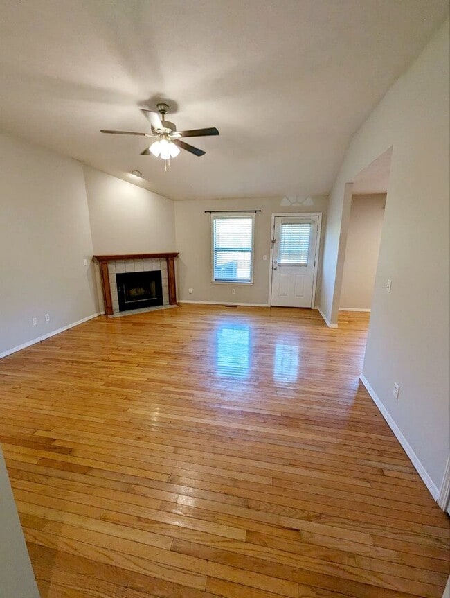 Building Photo - Southwest Springfield, All Brick,  David H... Rental