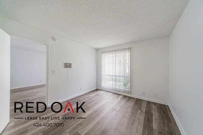 Building Photo - 21315 Roscoe Blvd Unit 145
