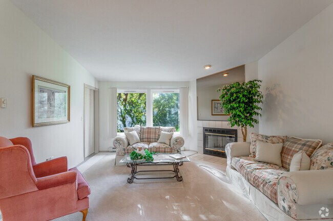2BR, 2BA - 1,015 SF - Cedar Springs Estates III