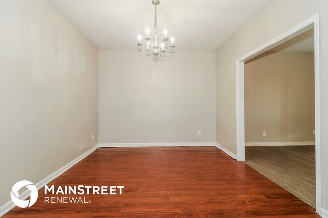 Photo - 94 Lenore Way