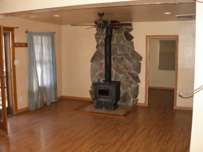 Photo - 106 Coates Ave