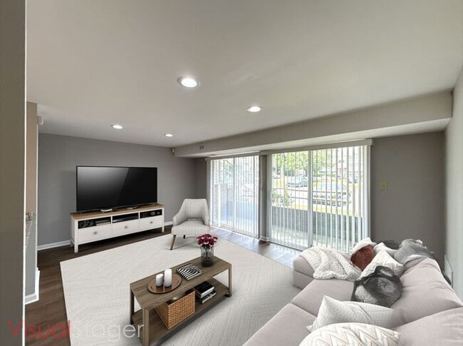 Photo - University - T.R. Lawing Realty Property