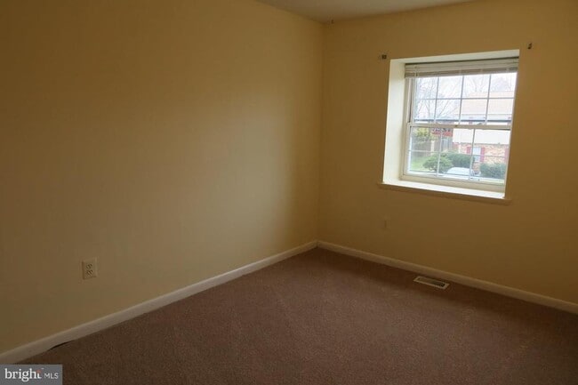 Building Photo - 3514 Cranmer Mews