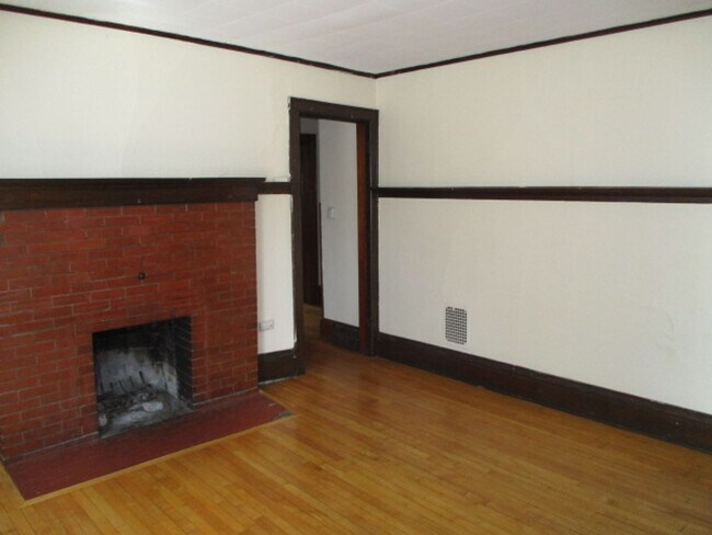 Photo - 1728 Van Hise Ave Apartment Unit #2