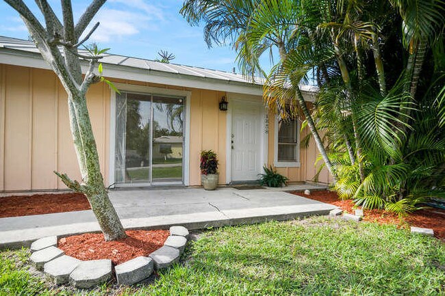 Apartments For Rent In Juno Beach Fl Forrent Photo 1858 Windsor Dr Unit 8