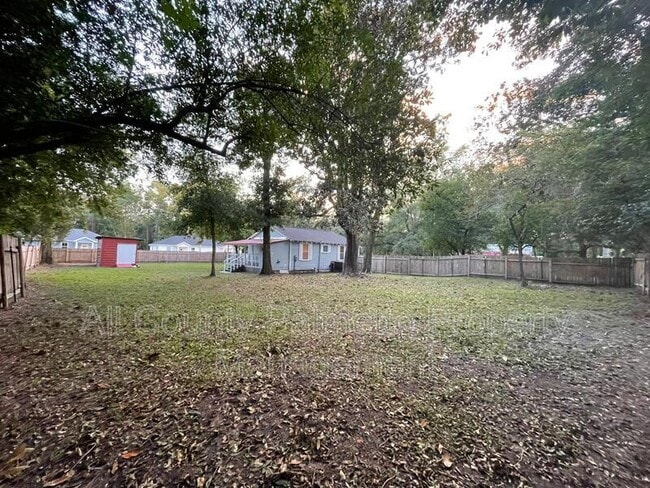 Photo - 223 S Lucas St