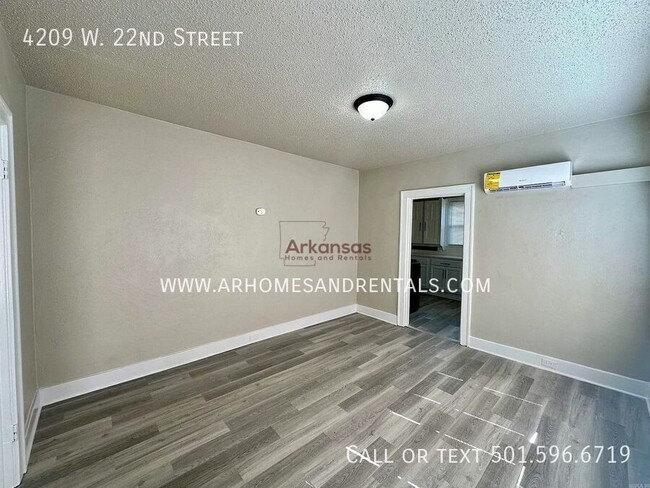 Photo - 4209 W 22nd St