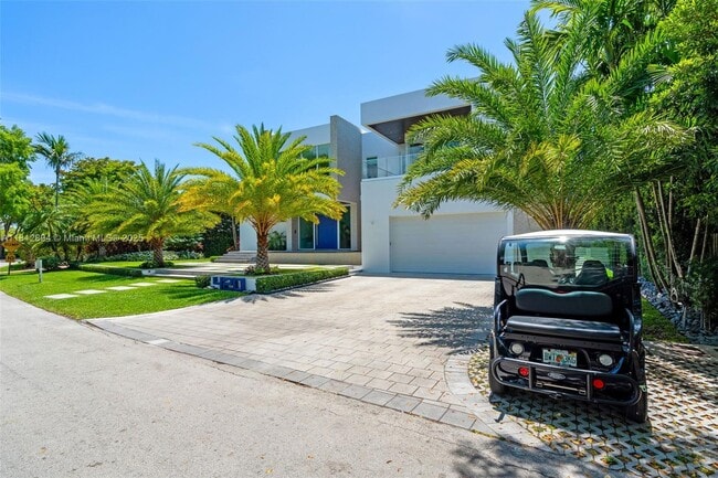 Photo - 420 Island Dr