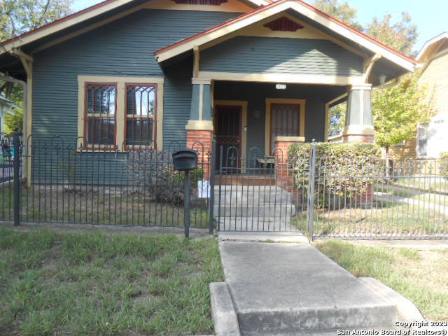 Photo - 711 E Evergreen Ct