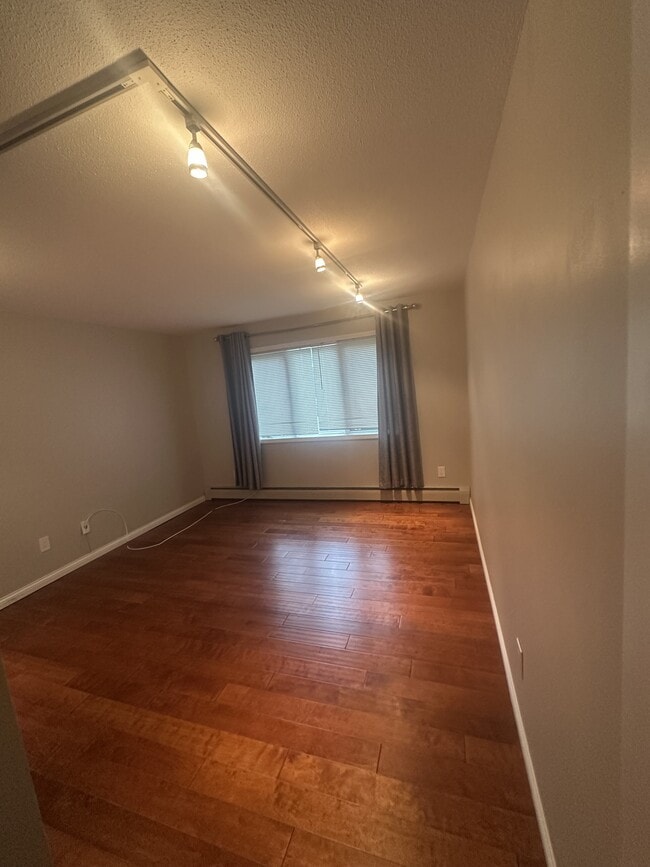 Photo - 4380 Brookside Ct