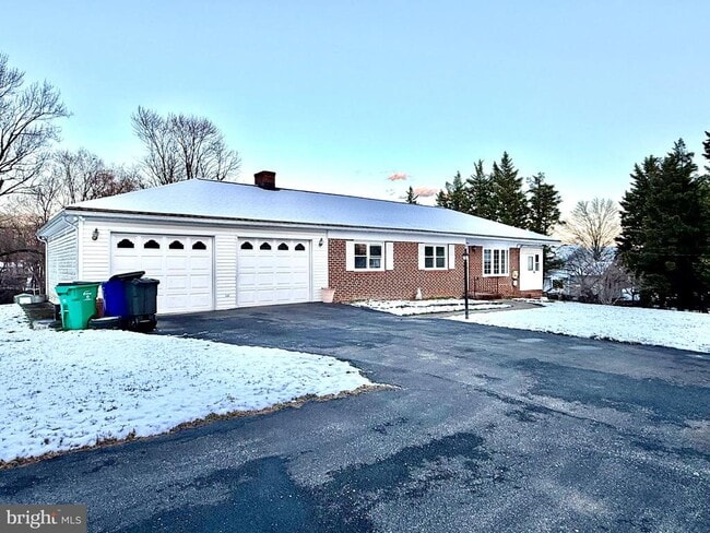 Photo - 5233 Kerger Rd