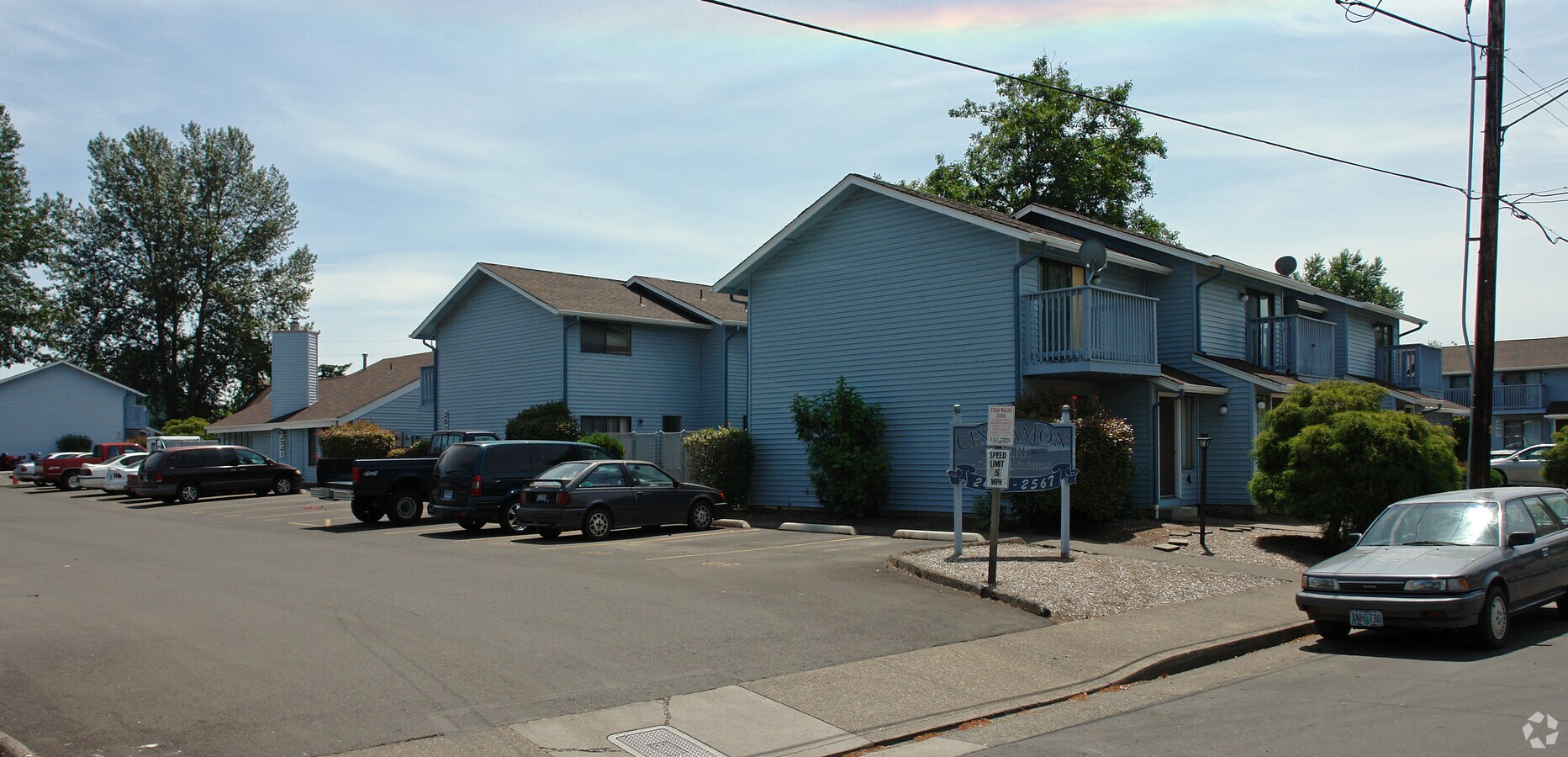 Cinnamon Park Apartments - Cinnamon Park Apartments