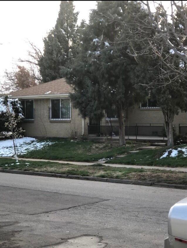 Front entrance - 2301 Osceola St (Denver, CO)