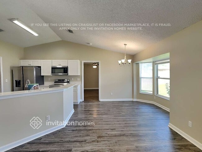 Photo - 980 Eyerly St