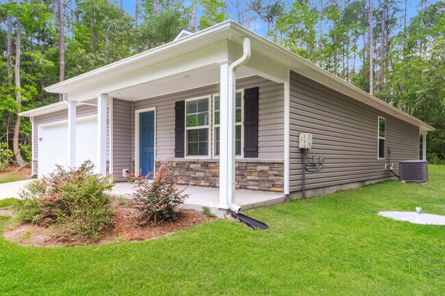 Photo - 2575 Provence Dr SE