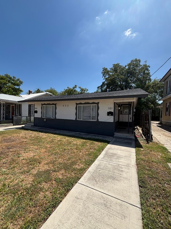 522 E Myrtle St Unit 101
