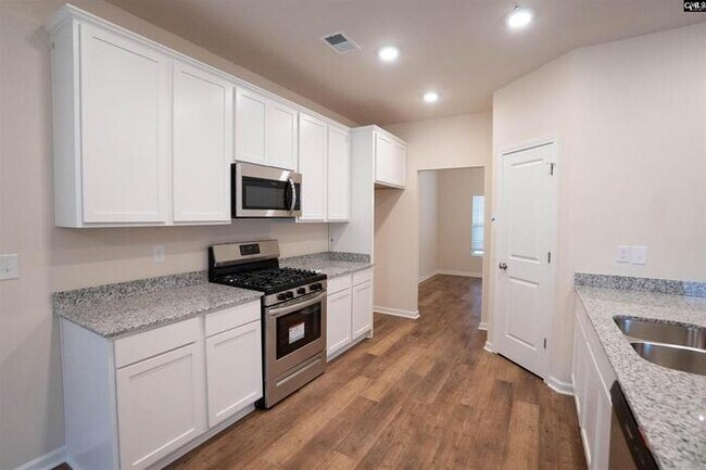 Photo - 1958 Castlerock Dr