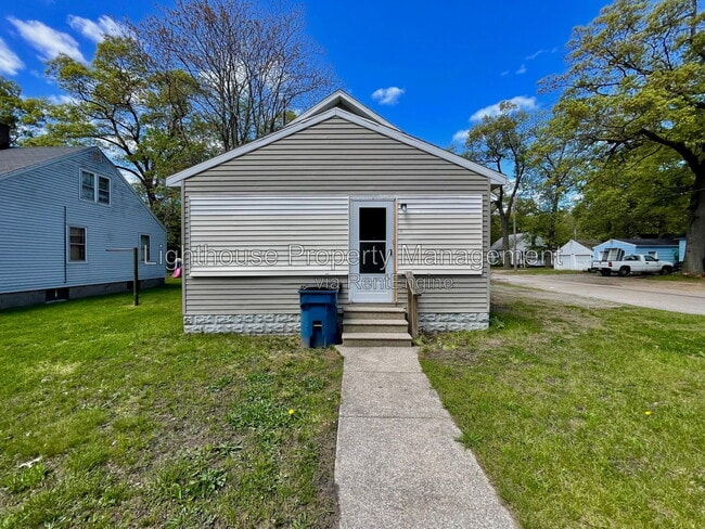 Photo - 3201 5th St