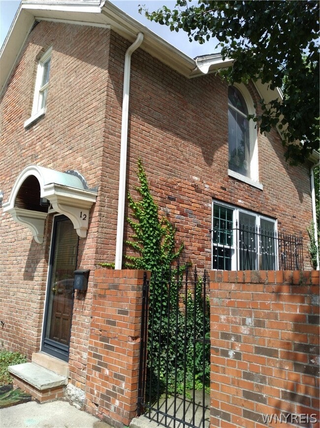 Photo - 12 Park St