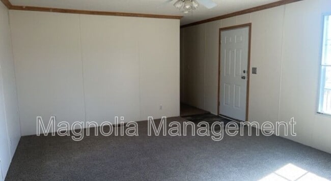 Photo - 1096 Tollie Weldon Rd